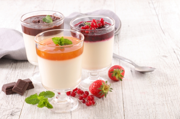 Passion fruit panna cotta